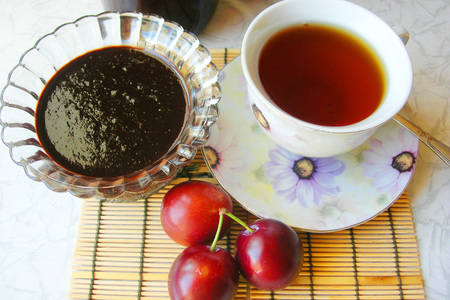 Фото к рецепту: Варенье сливово-шоколадное. рецепт со вкусом чернослива в шокооладе!