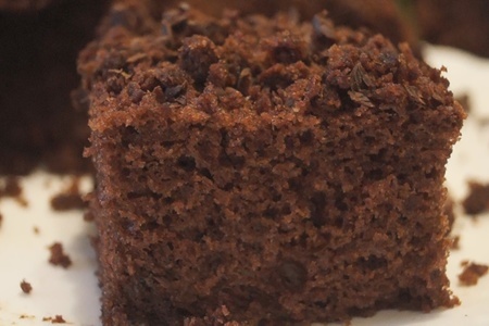 Фото к рецепту: Шоколадный пирог.сочный, рыхлый, мягкий, нежный и очень вкусный! 