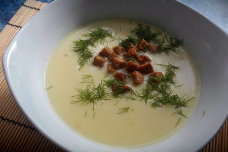 Фото к рецепту: Сырный суп пюре из плавленых сырков