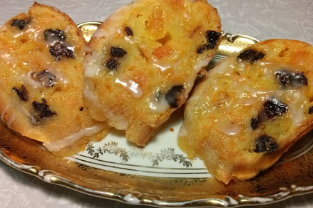 Фото к рецепту: Кекс из тыквы с сухофруктами