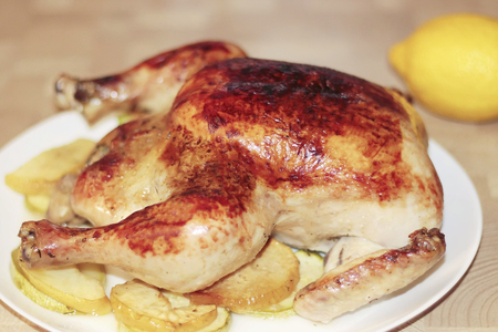 Фото к рецепту: Секрет сочной курицы в лимонном маринаде
