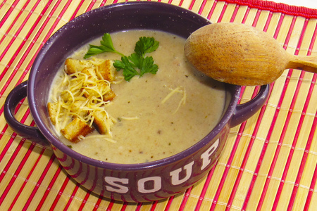 Фото к рецепту: Грибной суп-пюре