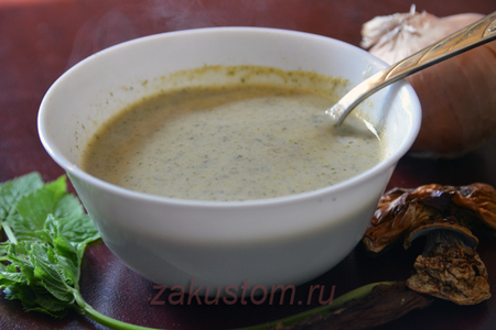 Фото к рецепту: Крем-суп из сныти с грибами - невероятно вкусно!