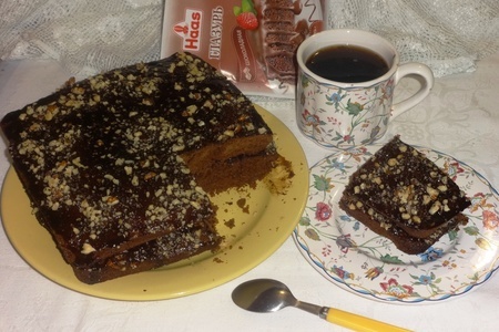 Фото к рецепту: Быстрый шоколадный мини-торт с орехами