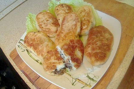 Фото к рецепту: Картофельные котлеты фаршированные грибами