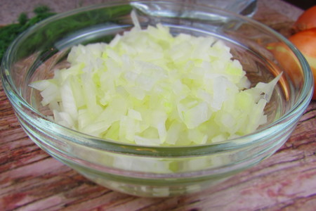 Фото к рецепту: Маринованный лук для салатов