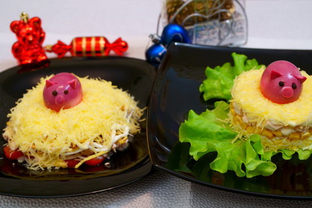 Фото к рецепту: Куриные салаты к празднику