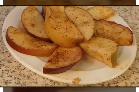 Фото к рецепту: Запечные яблоки в микроволновке   