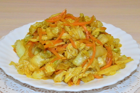 Фото к рецепту: Салат из пекинской капусты "а-ля по-корейски"