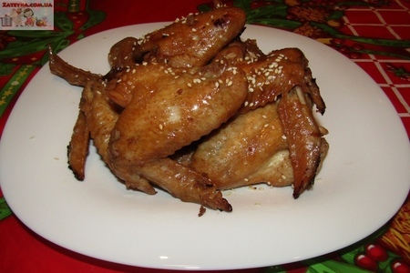 Фото к рецепту: Куриные крылышки, маринованные в яблочном сидре