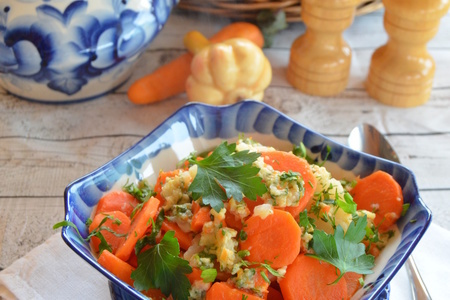 Фото к рецепту: Морковь и репка, тушеные с домашним сыром