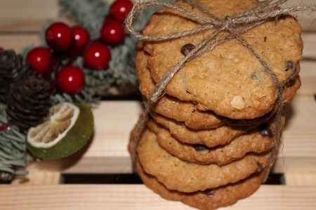 Фото к рецепту: Овсяное печенье "american cookies"