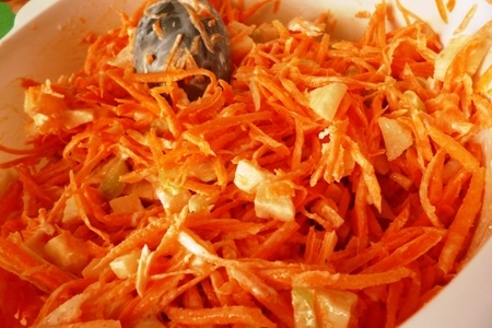 Фото к рецепту: Морковный салат