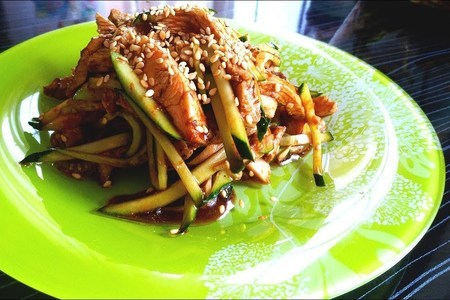 Фото к рецепту: Азиатский салат