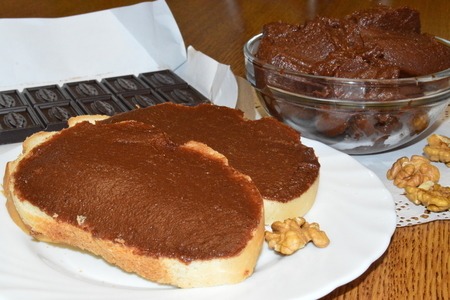 Фото к рецепту: Шоколадно-ореховая паста