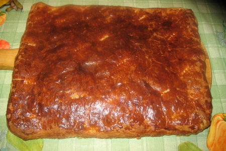 Фото к рецепту: Пирог из слоенного теста с яблоками