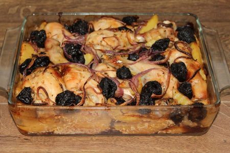 Фото к рецепту: Запеканка из курицы и картофеля