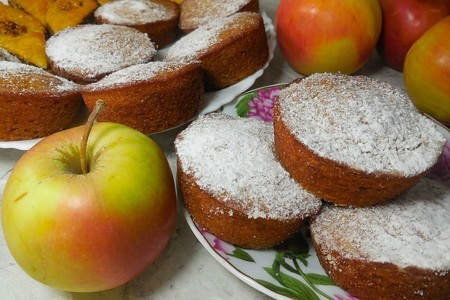Фото к рецепту: Яблочные кексы