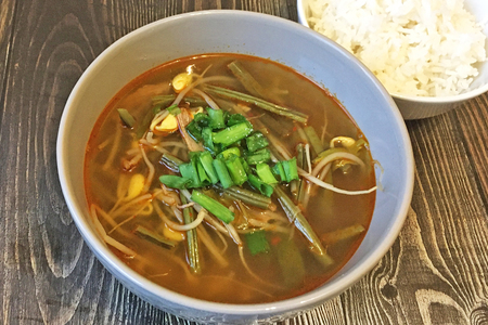 Корейский острый суп юккедян (юккеджан)
