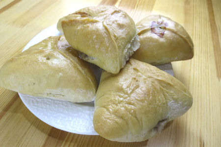 Фото к рецепту: Эчпочмак. треугольные пирожки с мясом и картошкой