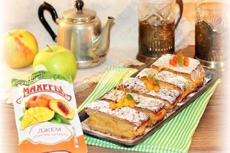 Фото к рецепту: Творожный кекс с манговым кремом и сыром. "махеевъ",  23 февраля