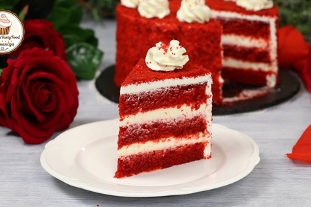 Фото к рецепту: Торт "красный бархат" (американский десерт)