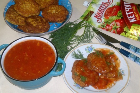 Фото к рецепту: Икорные оладьи с томатно-луковой заливкой, "махеевъ", россия