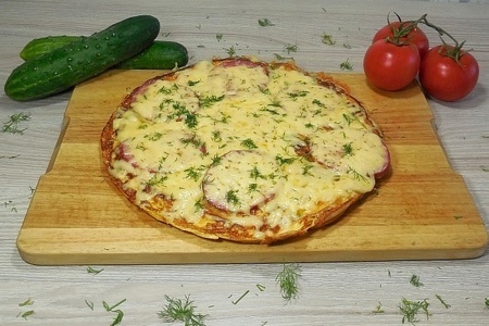 Фото к рецепту: Пицца из батона