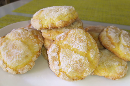 Фото к рецепту: Творожно-лимонное печенье