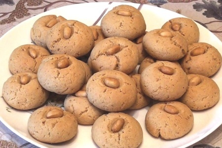Фото к рецепту: Печенье арахисовое