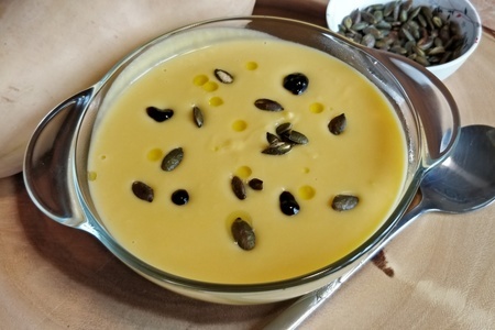 Фото к рецепту: Крем-суп из тыквы