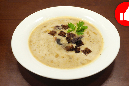 Фото к рецепту: Грибной суп в мультиварке по простому рецепту от мамы