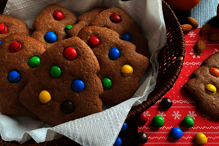 Фото к рецепту: Шоколадное печенье на новый год и рождество "ёлочки"