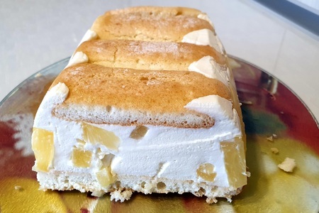 Фото к рецепту: Ананасово - йогуртовый торт без выпечки