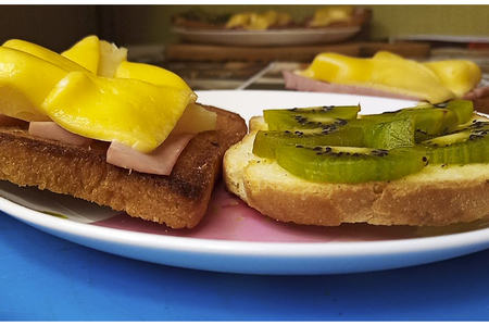 Фото к рецепту: Хрустящие тосты | гавайские тосты | тосты в киви
