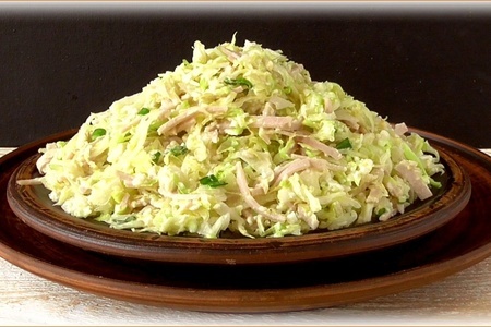 Сытный салат из капусты