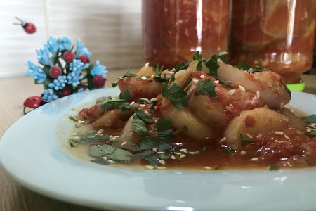 Фото к рецепту: Баклажаны в томатном соусе на зиму (почти огонек)