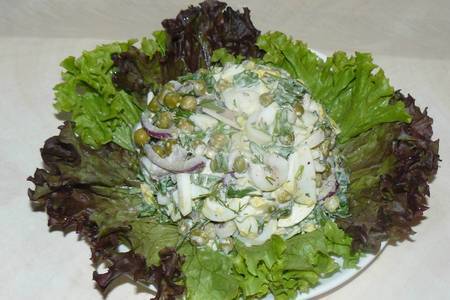 Фото к рецепту: Салат с  кальмарами