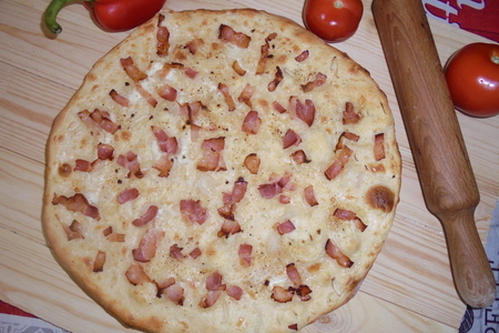 Фото к рецепту: Белая пицца