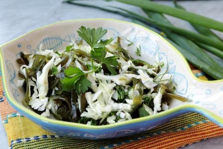 Салат из белокочанной и морской капусты #постныйстол