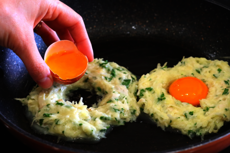 Фото к рецепту: Блюдо из картофеля и яиц 