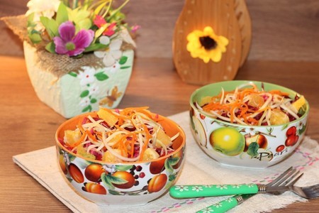 Фото к рецепту: Витаминный салат из овощей и фруктов #постныйстол