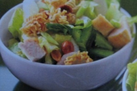 Фото к рецепту: Легкий-остренький азиатский салатик