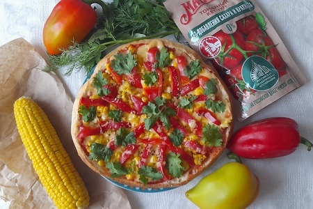 Фото к рецепту: Из лаваша "пицца" с кукурузой, перцем и кетчупом "махеевъ"#махеевъ