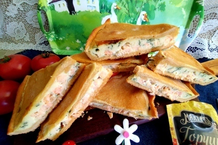 Фото к рецепту: Рыбный пирог на томатном тесте "махеевъ" #махеевъ