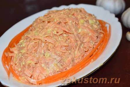Фото к рецепту: Салат из моркови за 5 минут