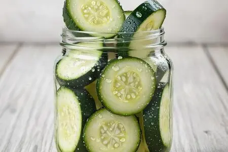 Засолка огурцов в литровой банке