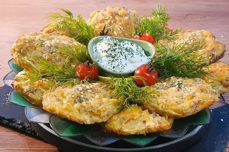 Лепешки из кабачков и гречневой крупы Лепешки из кабачков и гречневой крупы