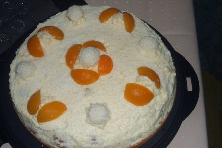 Фото к рецепту: Торт "рафаэлло"