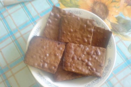 Фото к рецепту: Шоколадное печенье с орехами